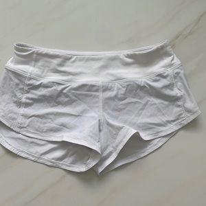 White lululemon speed ups - size 4 - 2.5 length